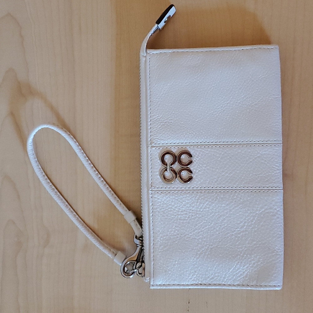 Coach White Wristlet - Leather